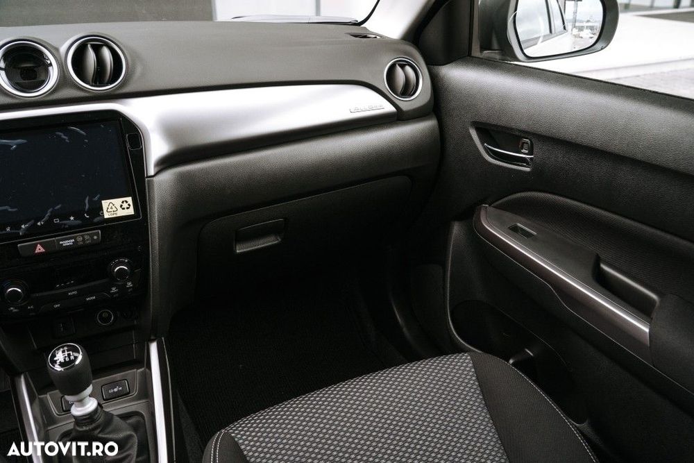 Suzuki Vitara - 10