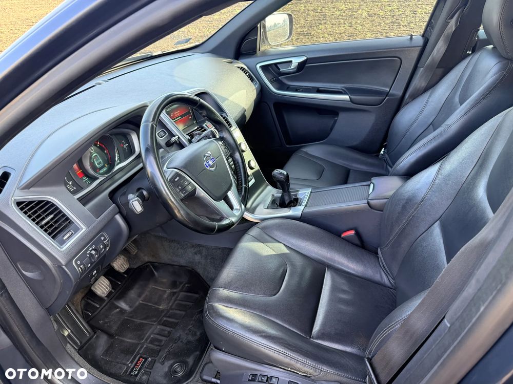 Volvo XC 60 D4 Summum - 4