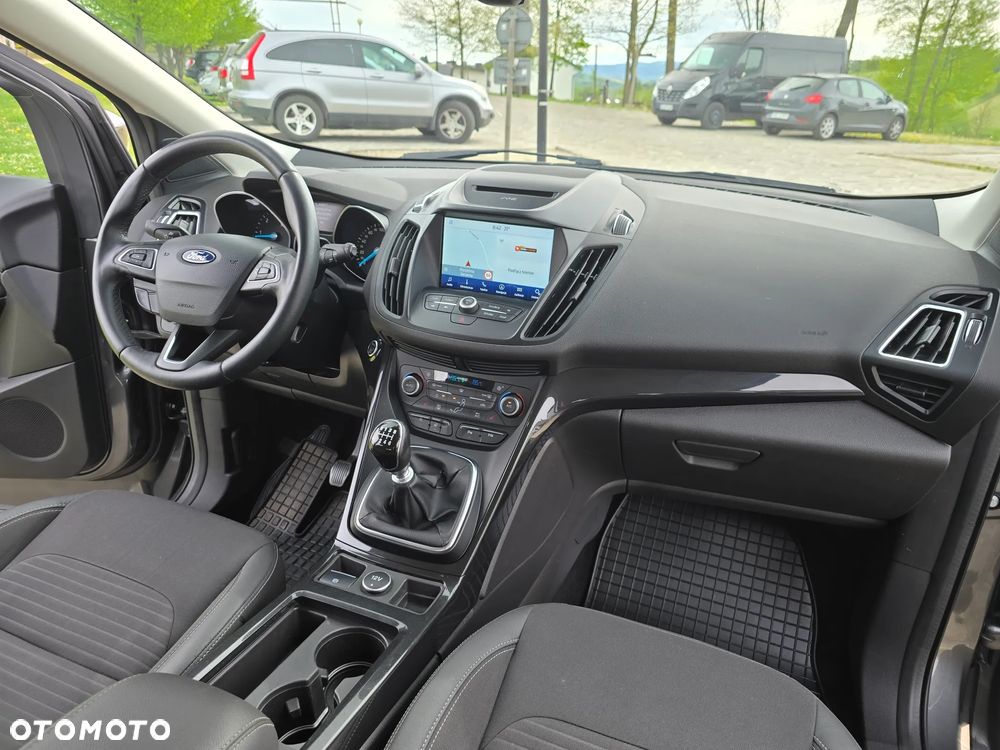 Ford Kuga 2.0 TDCi 4x4 Titanium - 14
