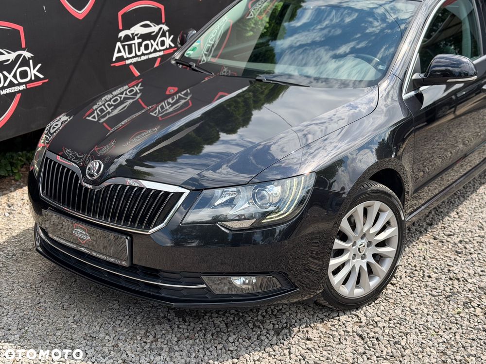 Skoda Superb 2.0 TDI DSG Ambition - 2