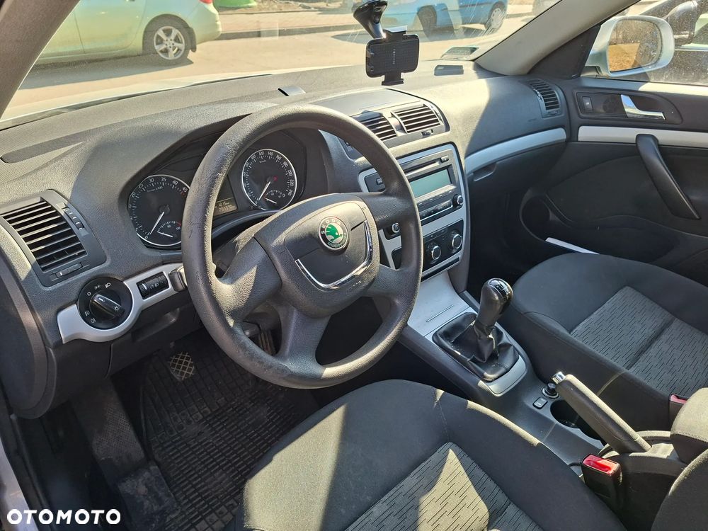 Skoda Octavia 1.6 TDI Ambiente - 3