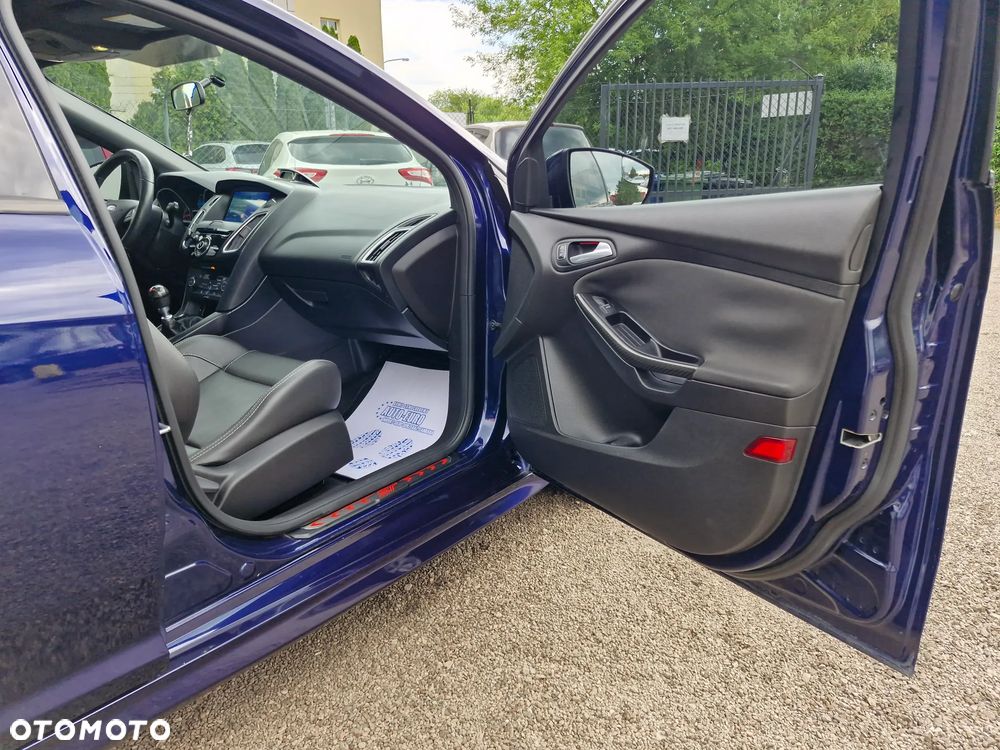 Ford Focus 2.0 EcoBoost ST mit Leder-Exclusiv-Paket - 15