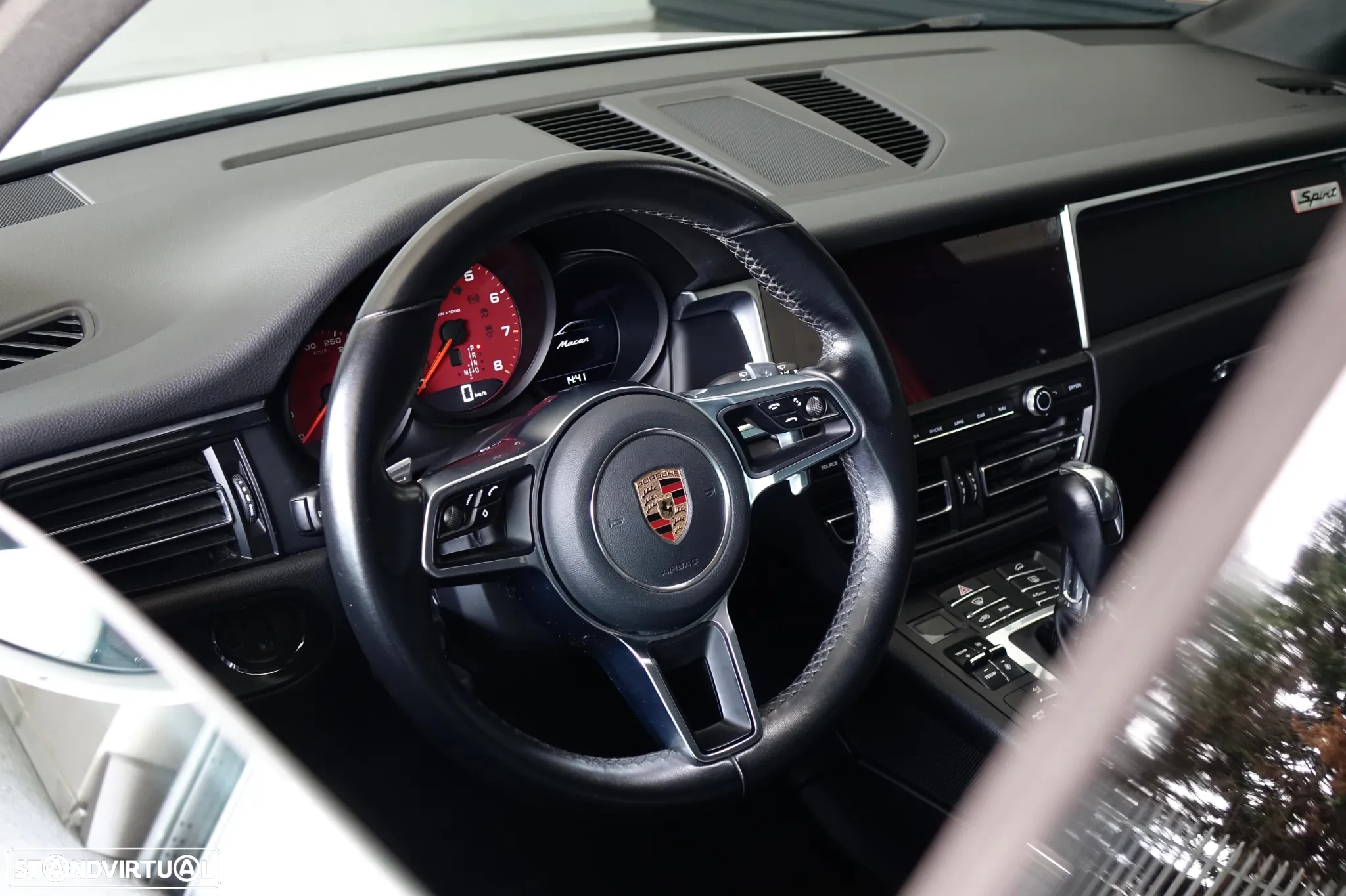 Porsche Macan Spirit - 14