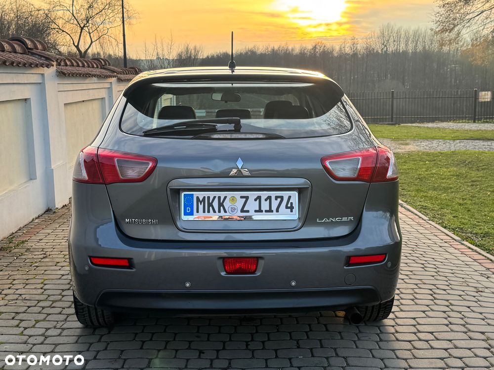 Mitsubishi Lancer - 33