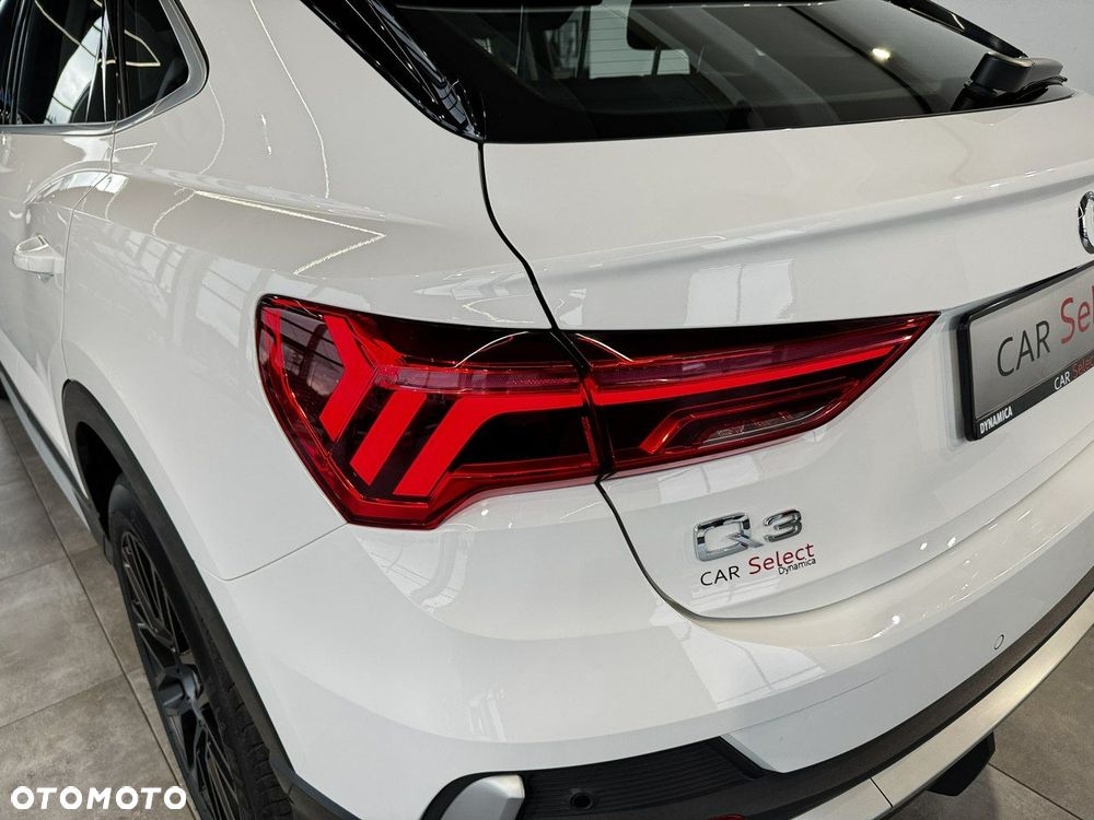 Audi Q3 Sportback - 13
