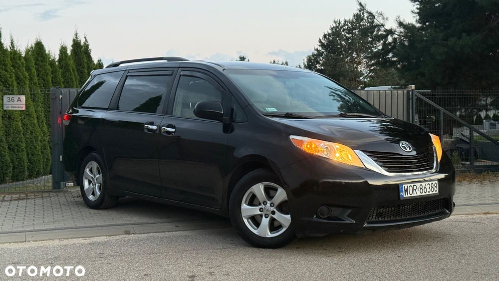 Toyota Sienna 3.5 V6 - 3