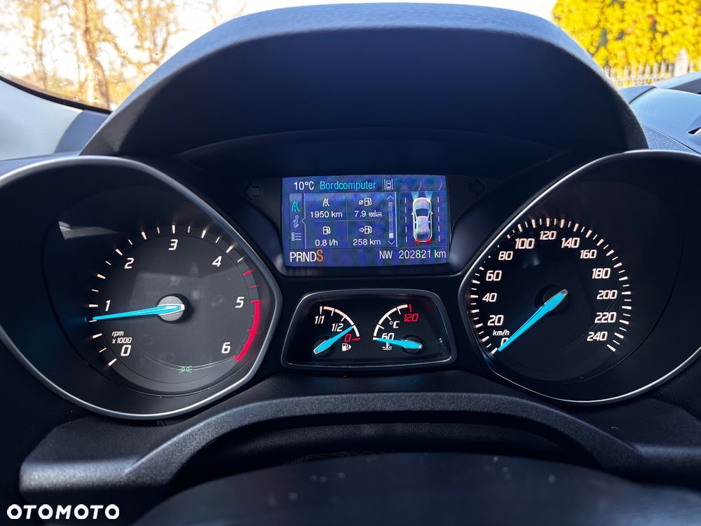 Ford Kuga 2.0 TDCi 4x4 Individual - 18