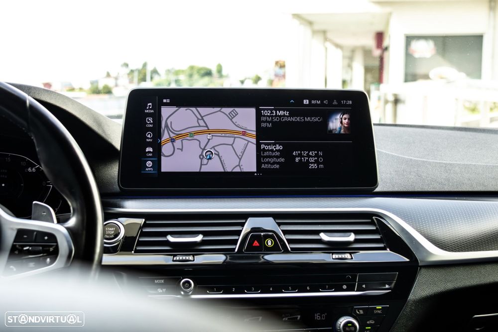 BMW 520 d Pack M Auto - 17