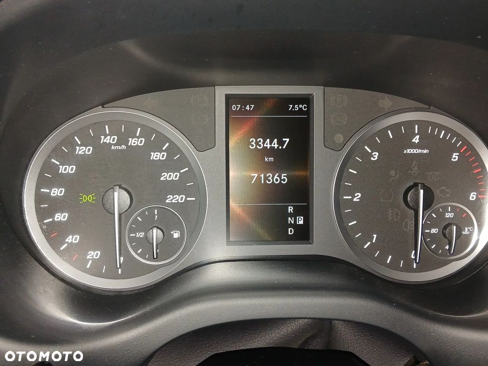 Mercedes-Benz Vito - 18