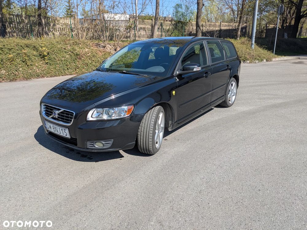 Volvo V50 D5 DPF Momentum - 1