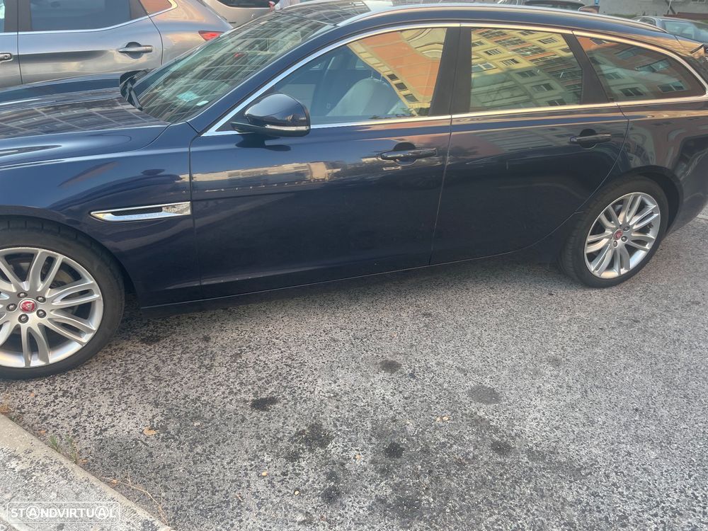 Jaguar XF Sportbrake 2.0 D Prestige AWD Aut. - 10