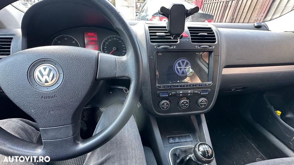 Volkswagen Golf - 4