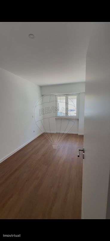 Apartamento T2 para arrendamento - Grande imagem: 3/4