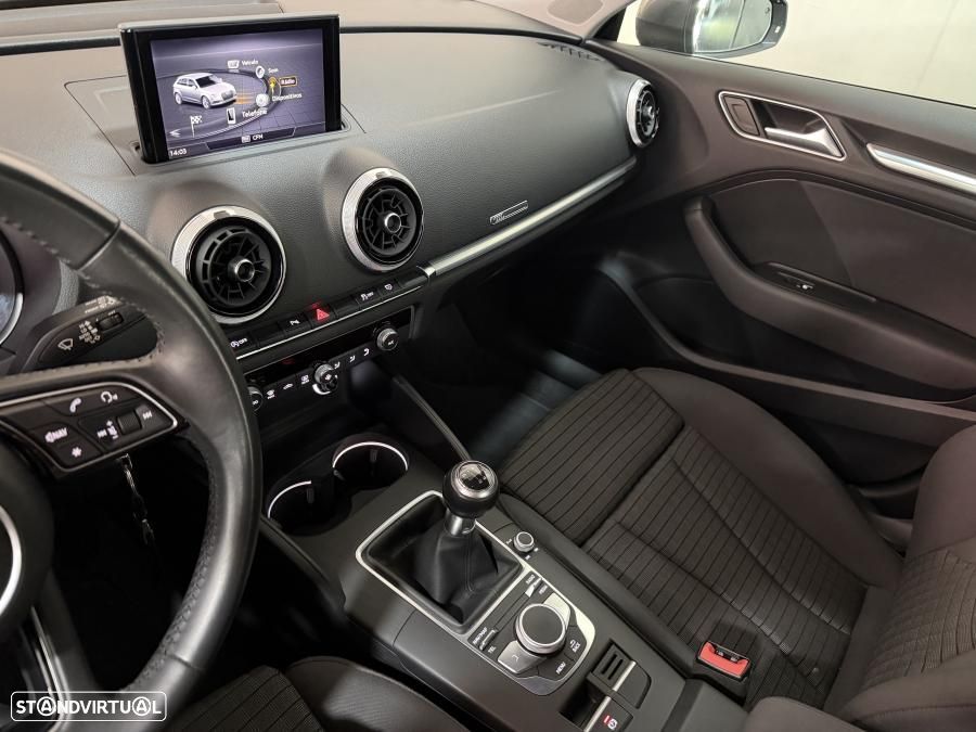 Audi A3 Sportback 30 TDI S-line - 14