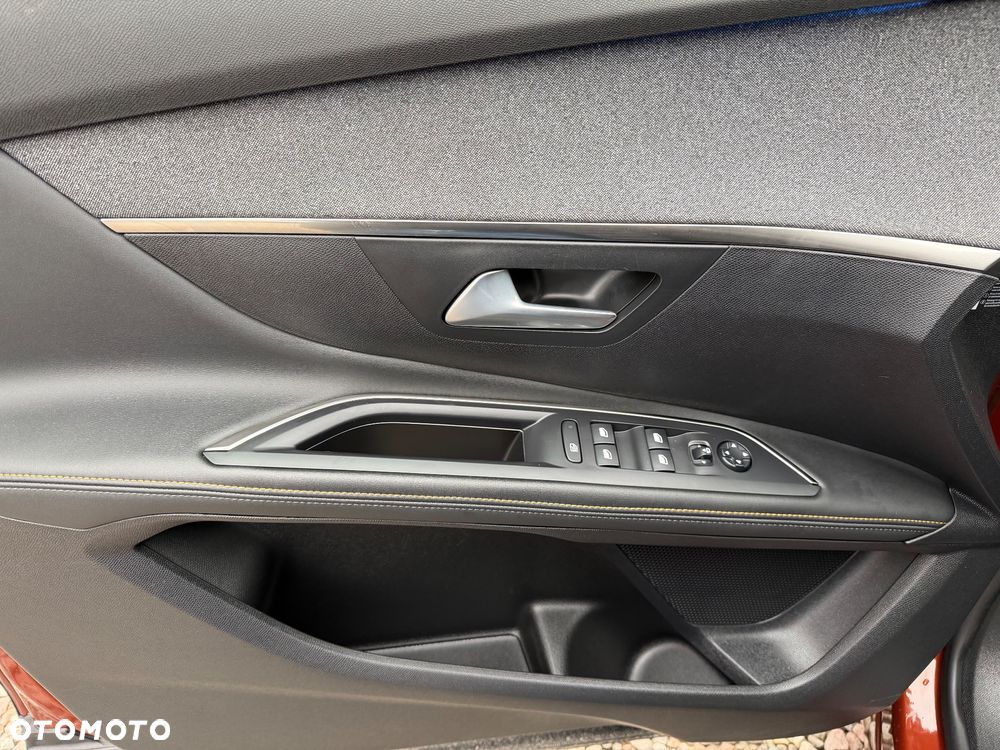 Peugeot 5008 1.5 BlueHDi Road Trip S&S - 26