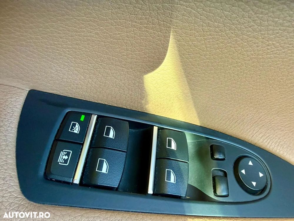 BMW Seria 7 730d xDrive - 34