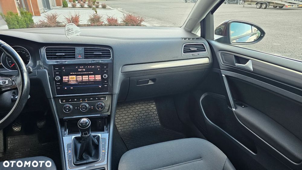 Volkswagen Golf Variant 1.6 TDI BMT Comfortline - 14