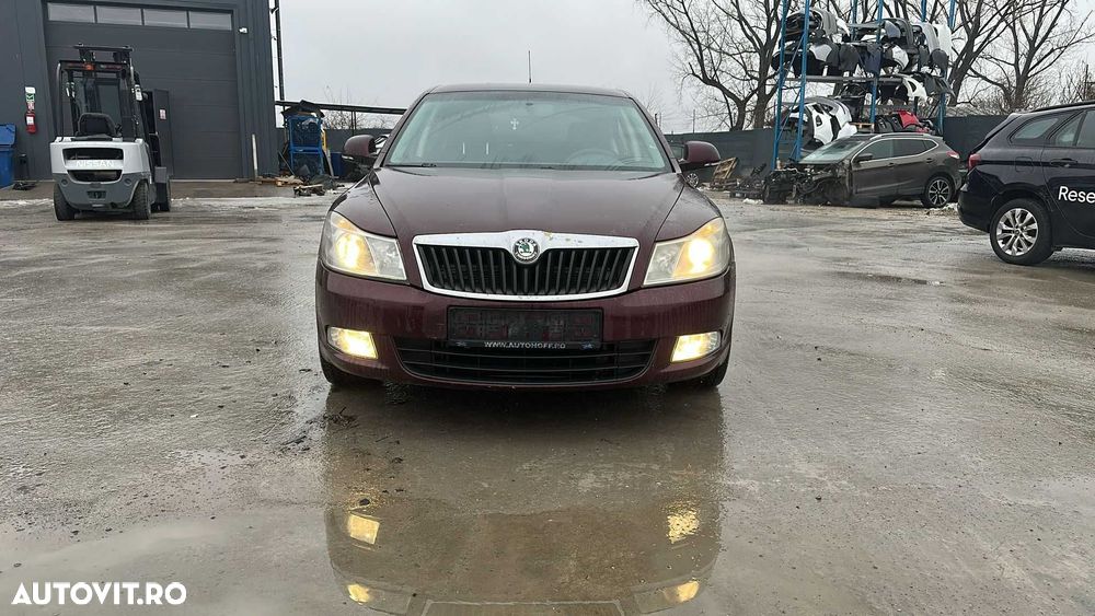 Dezmembram  SKODA OCTAVIA 2 FACELIFT AN 2010 ,1.6 TDI,Motor .CAYC - 2