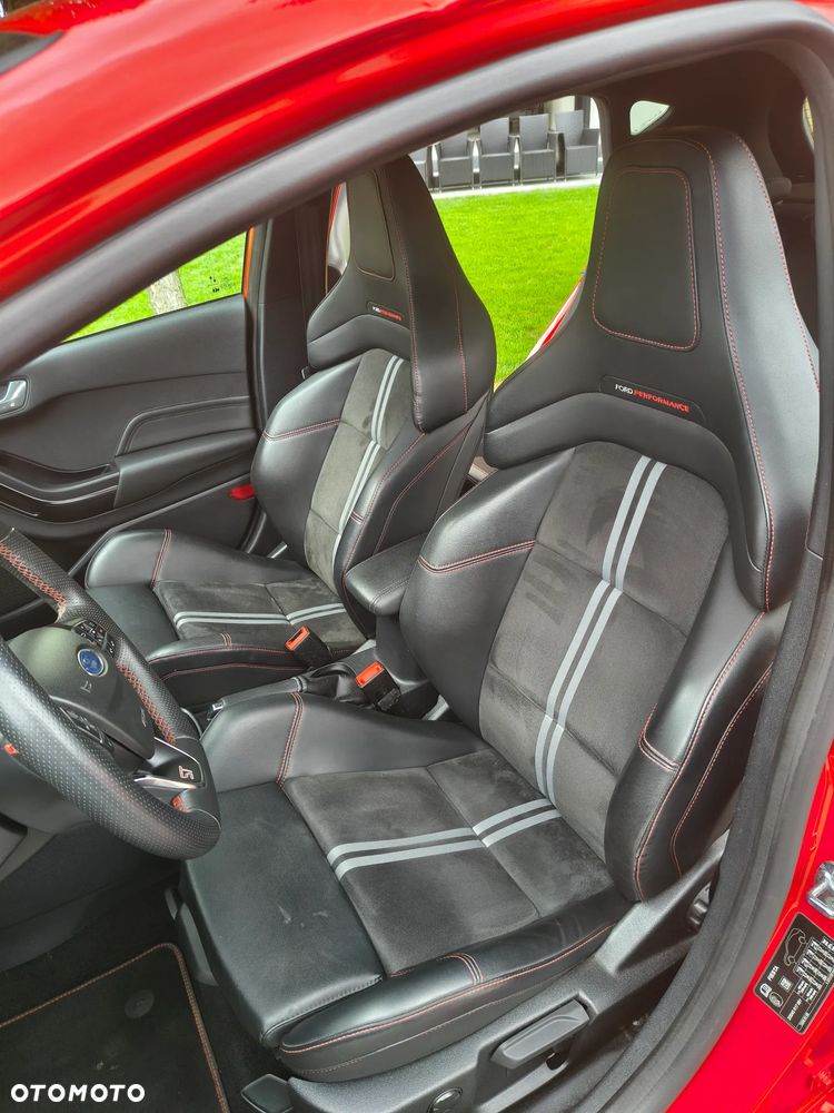 Ford Fiesta - 7