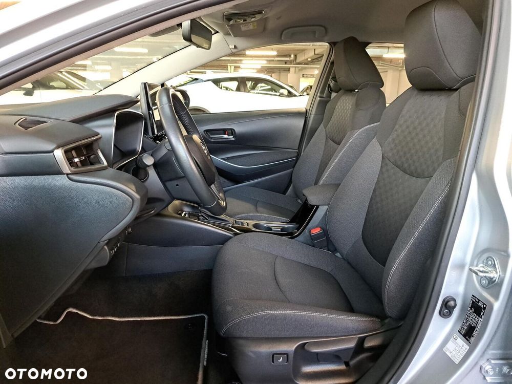 Toyota Corolla 1.8 Hybrid Comfort - 12