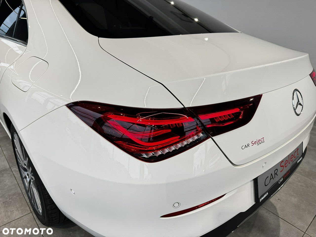 Mercedes-Benz CLA - 12