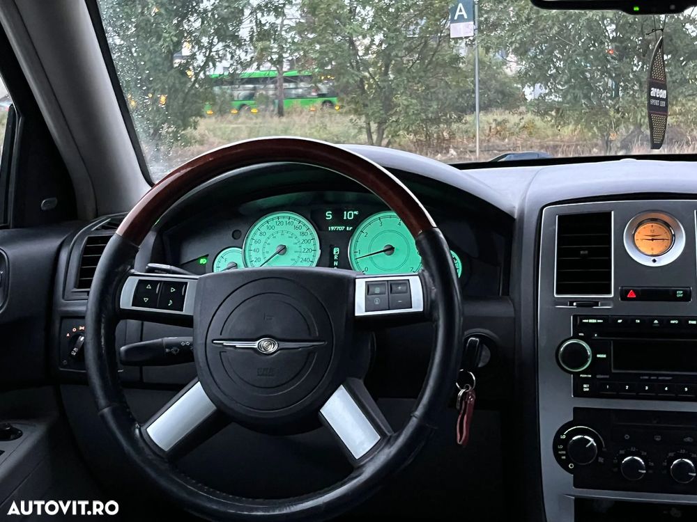 Chrysler 300C 3.0L CRD V6 Aut - 6