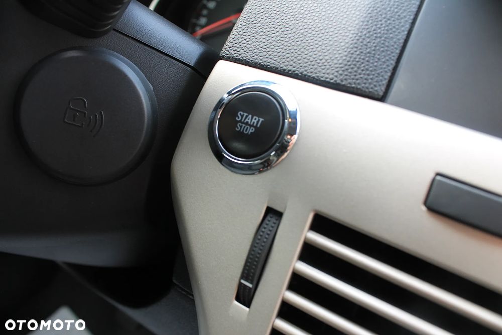 Opel Astra GTC 1.8 Innovation - 9