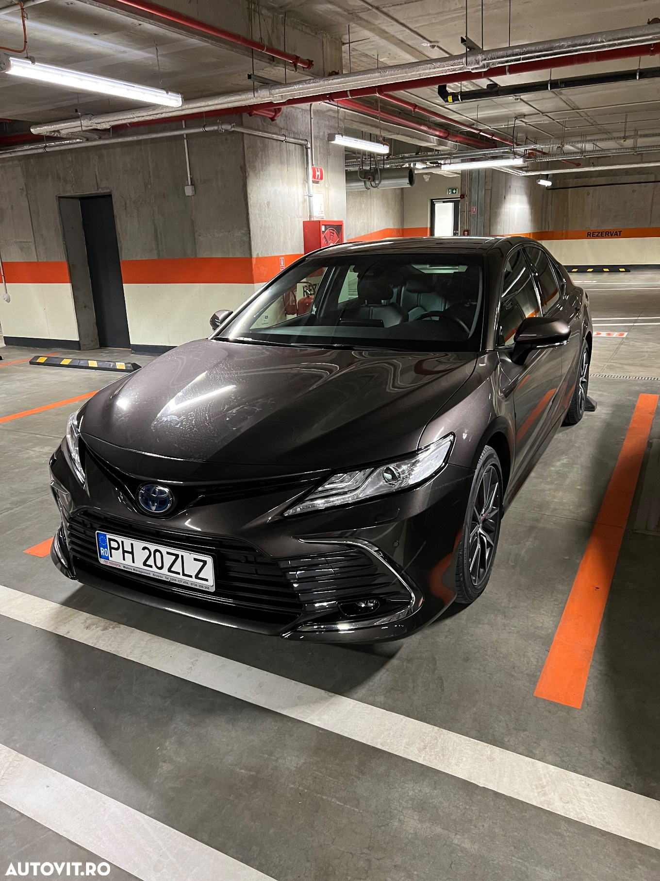 Toyota Camry - 2