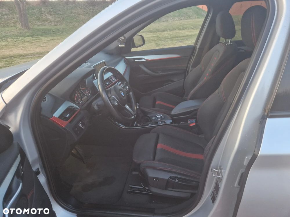 BMW X1 sDrive18d Sport Line sport - 17