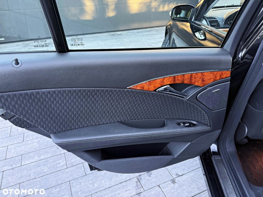 Mercedes-Benz Klasa E 200 Kompressor Automatik Elegance - 31