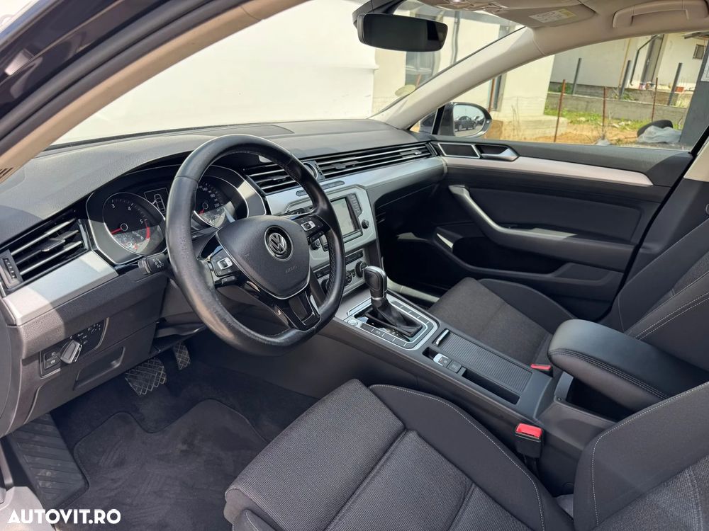 Volkswagen Passat - 9
