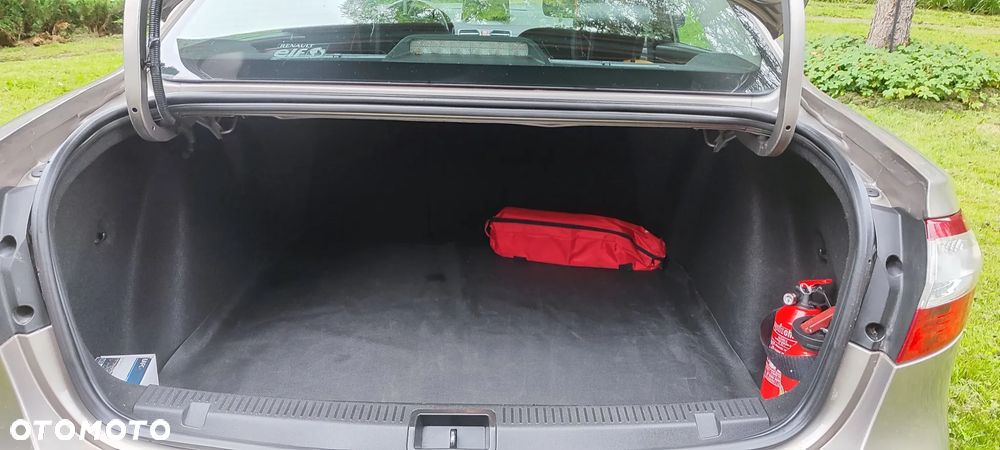 Renault Fluence 1.6 16V Limited - 24