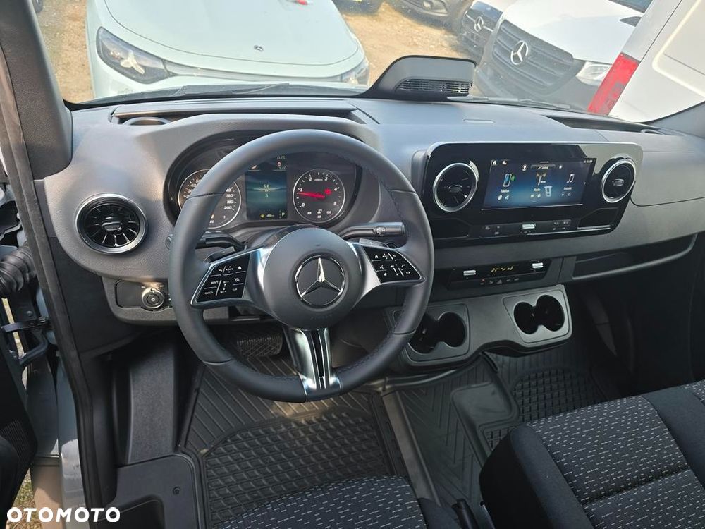 Mercedes-Benz Sprinter 317 CDI Long SELECT - 16