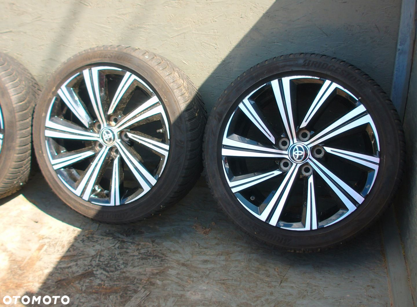 Toyota Corolla E21 Koła z oponami Alufelgi Zimowe 225/45/17 Bridgestone - 2