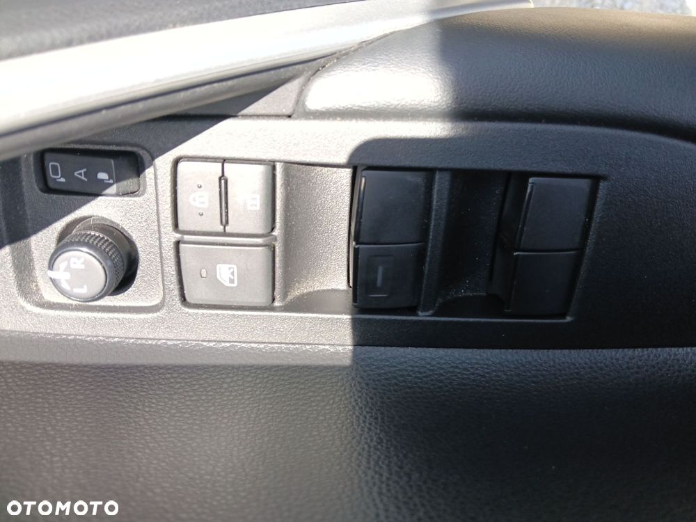 Toyota Corolla Cross - 17