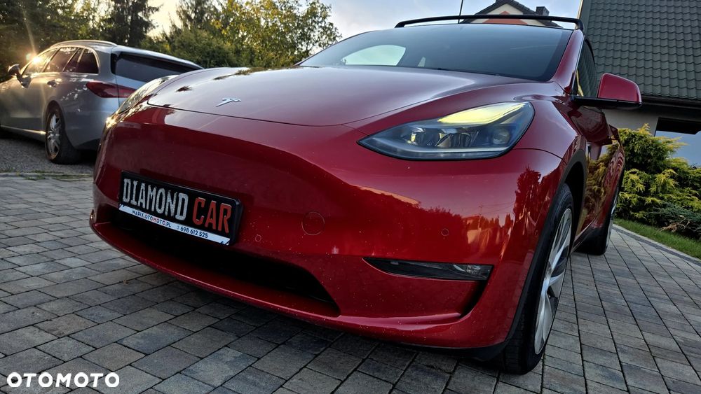 Tesla Model Y Long Range Dual Motor AWD - 4
