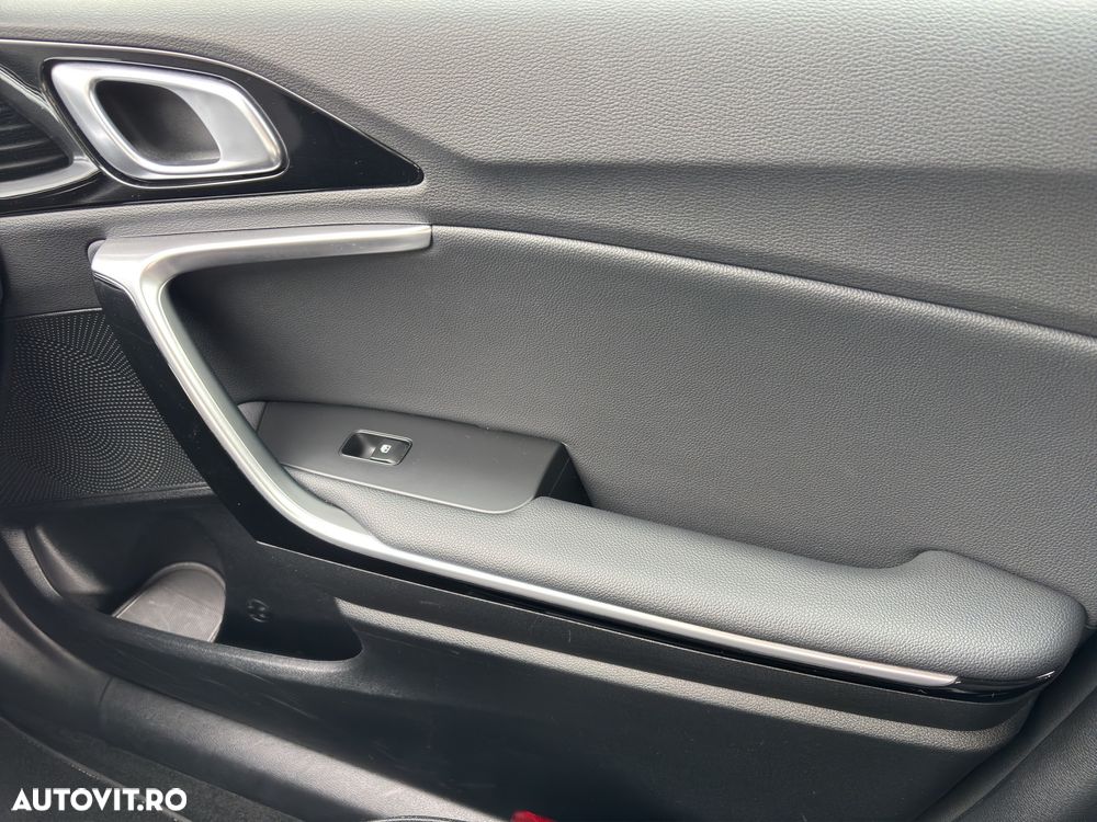 Kia XCeed 1.6 GDI DCT6 OPF SPIRIT - 18