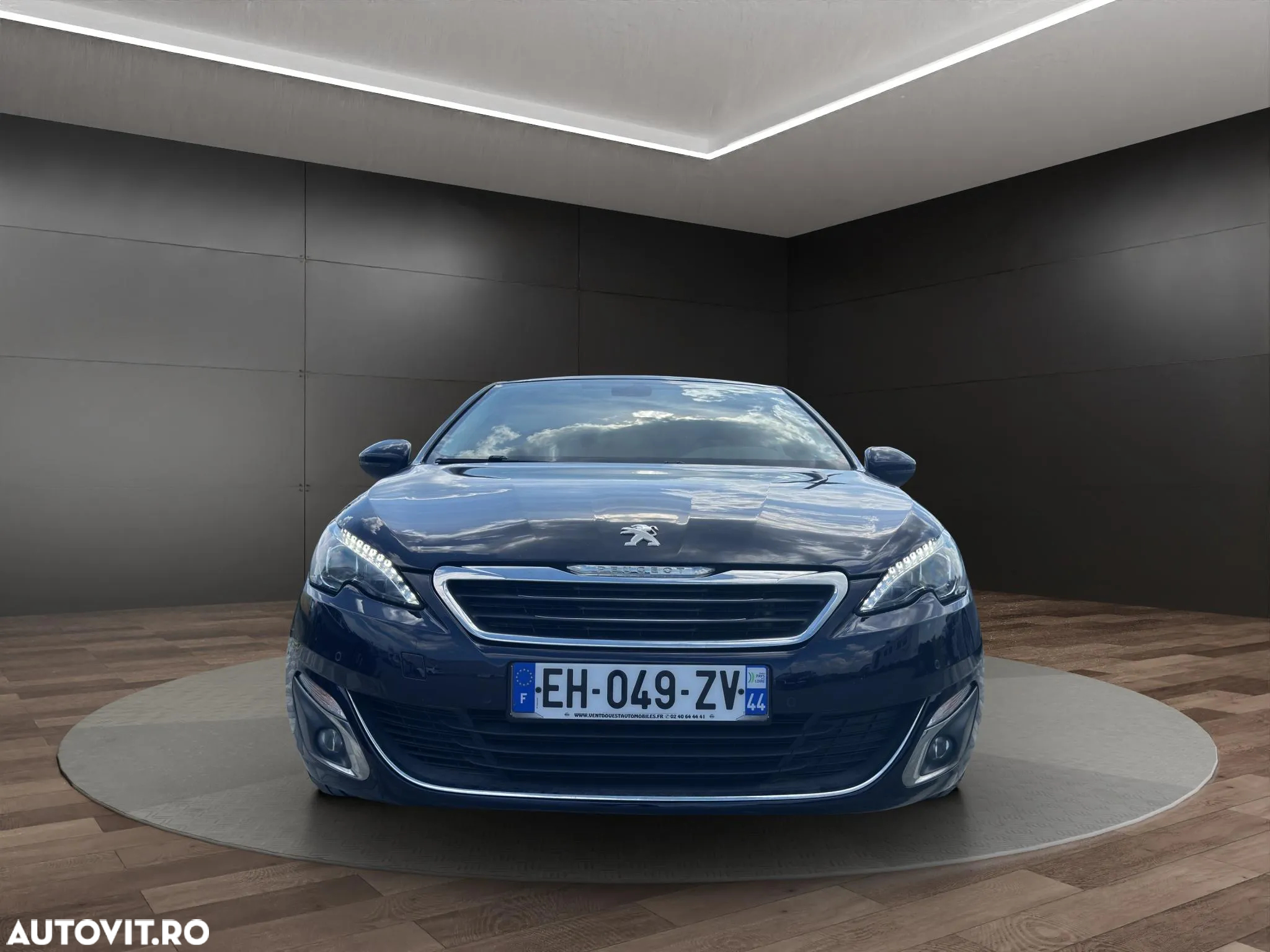 Peugeot 308 1.2 L PureTech Turbo Allure Aut. - 15