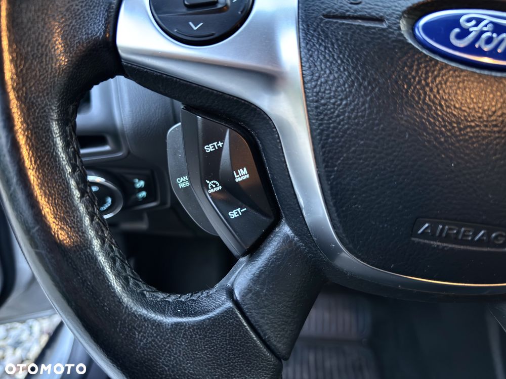 Ford Focus 1.0 EcoBoost Trend - 22