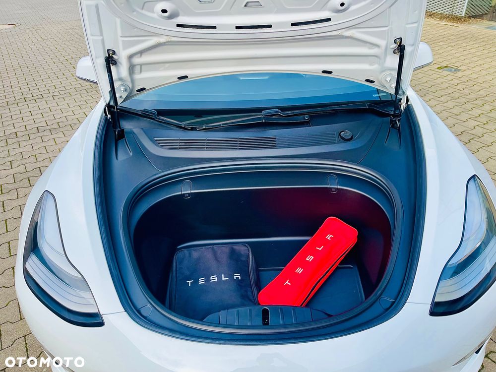Tesla Model 3 Langstreckenbatterie Allradantrieb Dual Motor Performance - 10