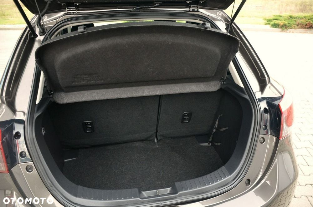 Mazda 2 - 23