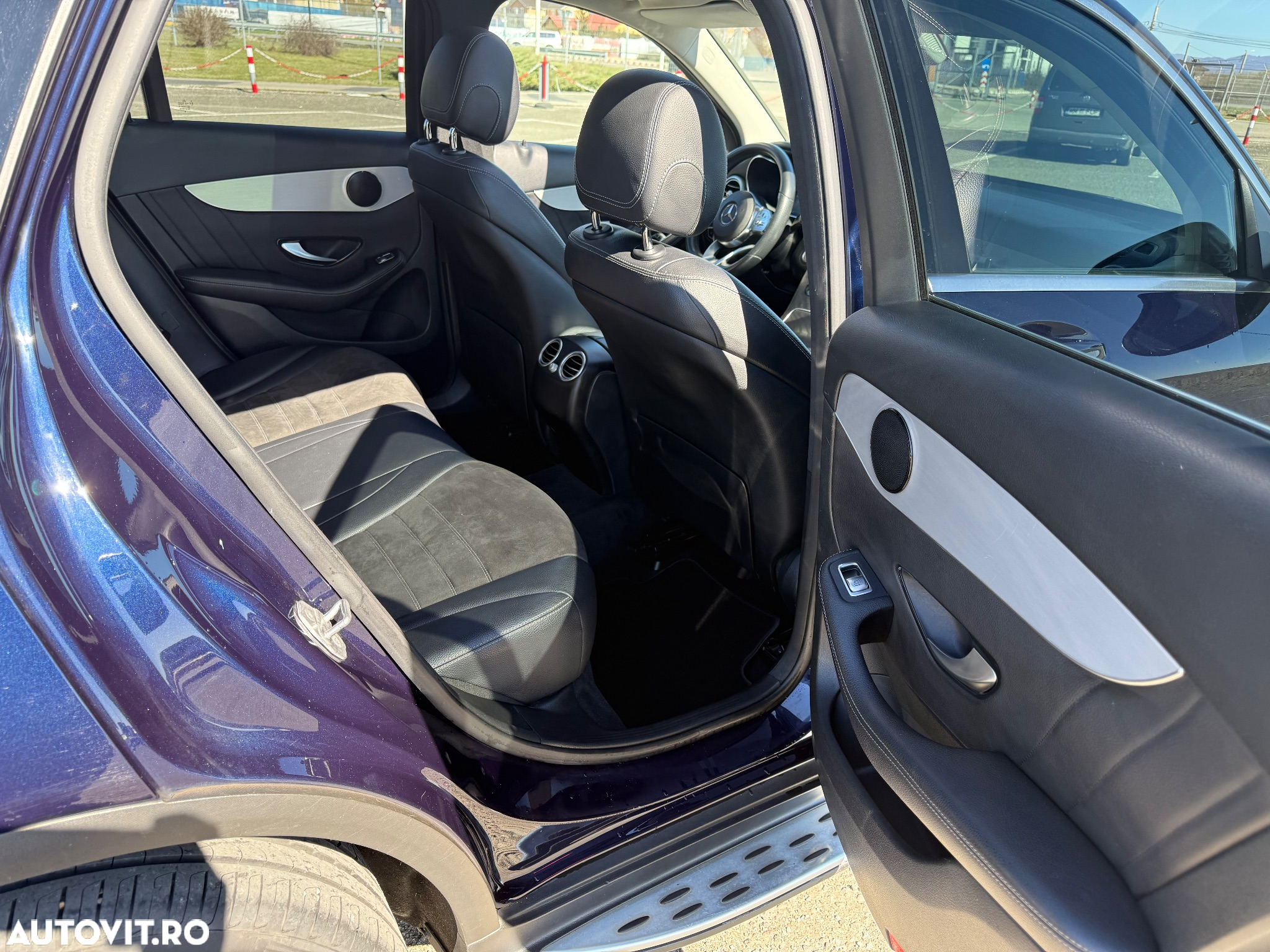 Mercedes-Benz GLC 220 d 4Matic 9G-TRONIC AMG Line Plus - 8