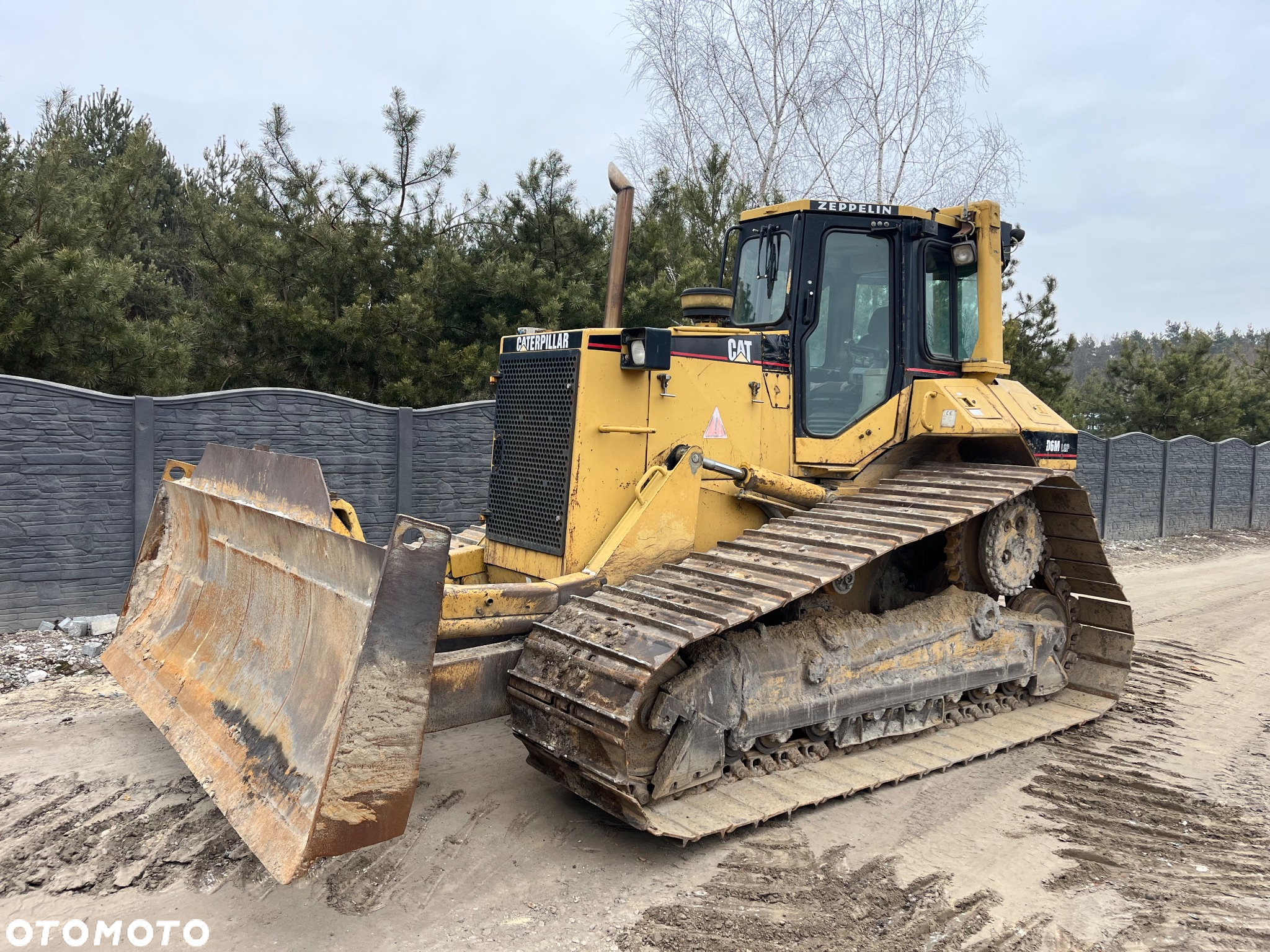 Caterpillar D6M LGP - 2