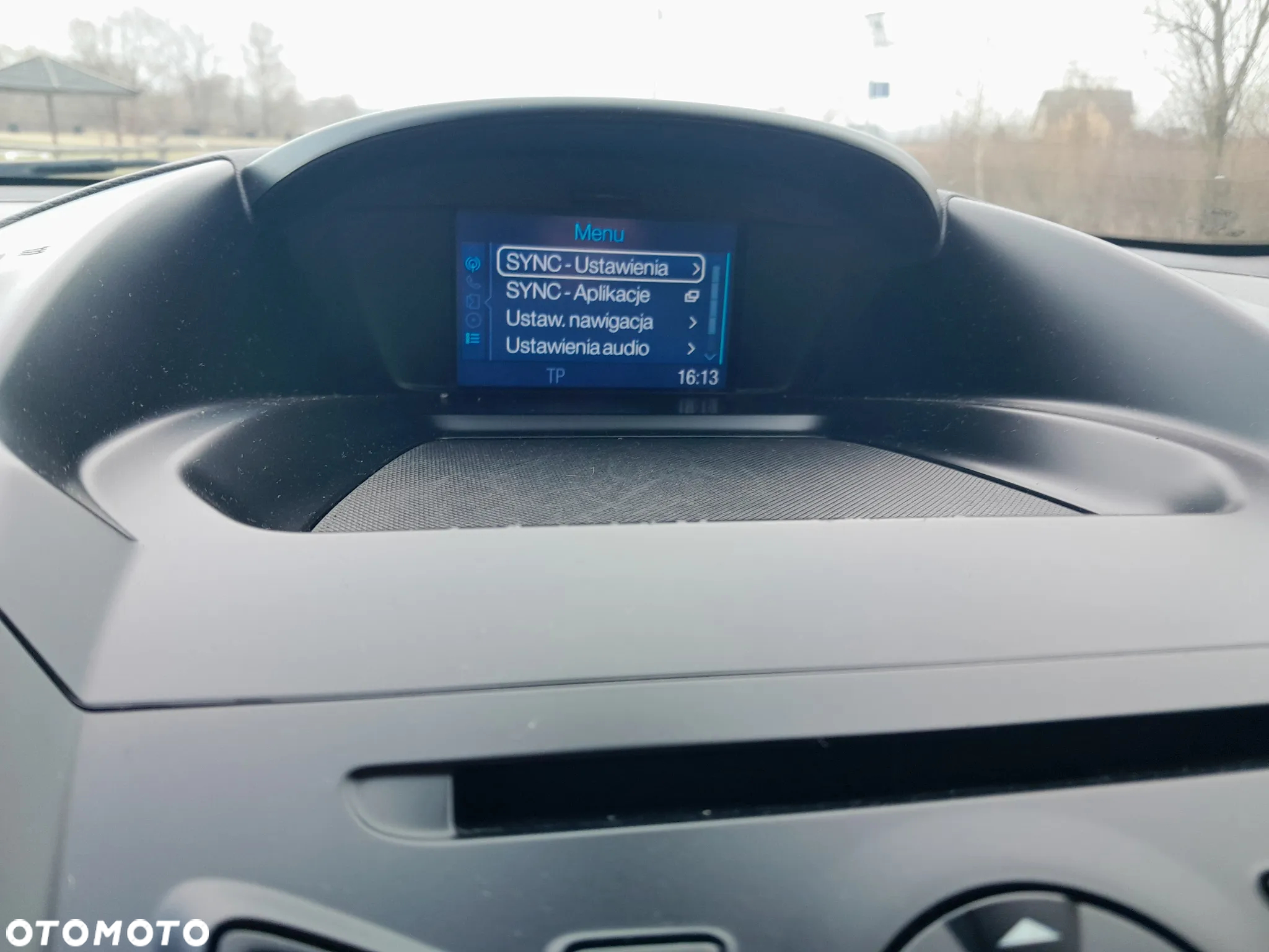 Ford Kuga 2.0 TDCi 4x4 Business Edition - 25