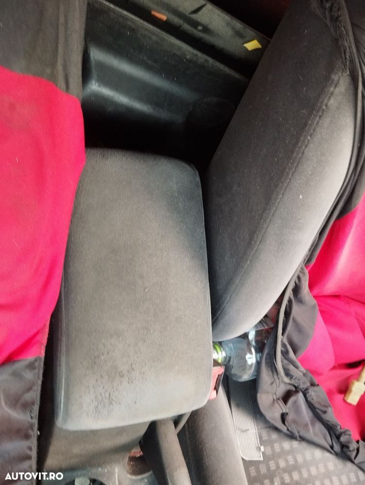 Dezmembrari  VW PASSAT B5, B5.5  1996  > 2005 2.0 Benzina - 8