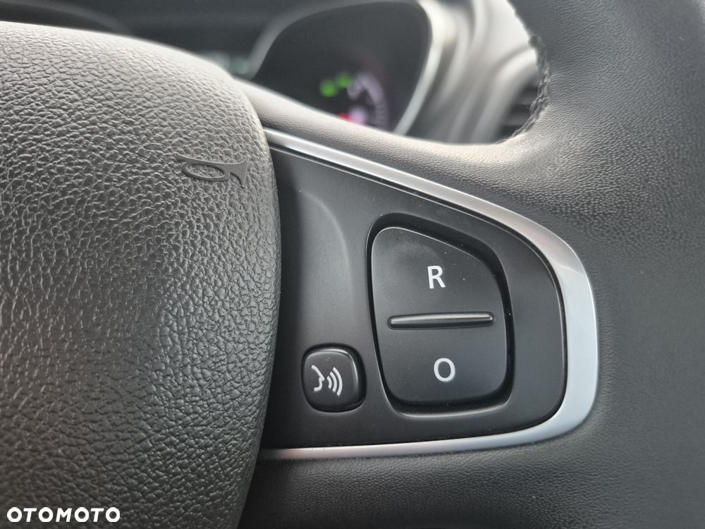 Renault Captur - 28