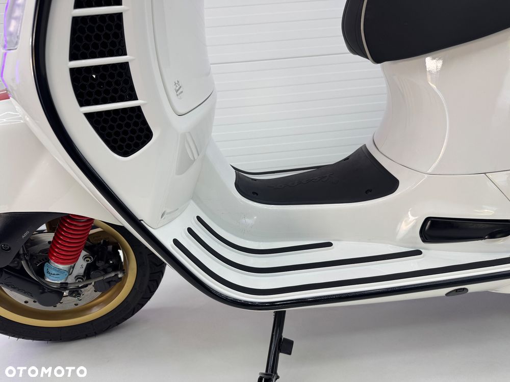 Piaggio Vespa - 30