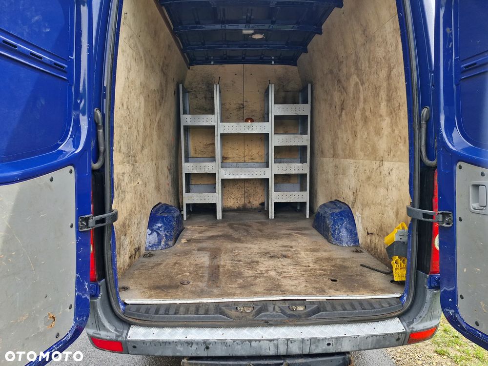 Volkswagen CRAFTER - 14