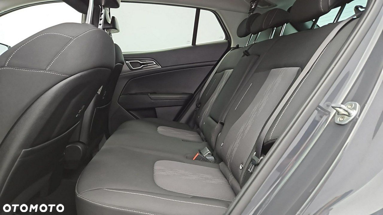Kia Sportage 1.6 T-GDI HEV L 2WD - 23