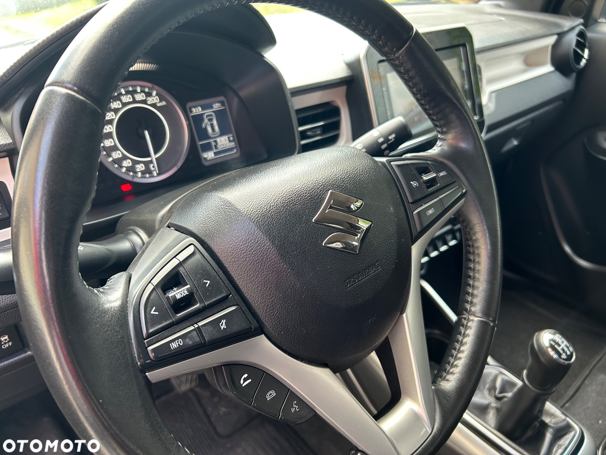 Suzuki Ignis 1.2 Premium - 11